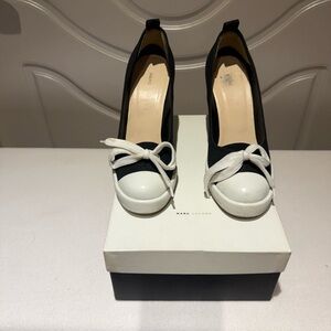 Marc Jacobs Black and White Women's Shoes